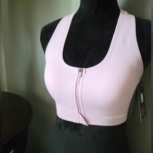 New Balance Woman's Sports Bra NWT